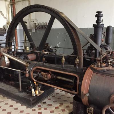 Dampfmaschine Umzug
